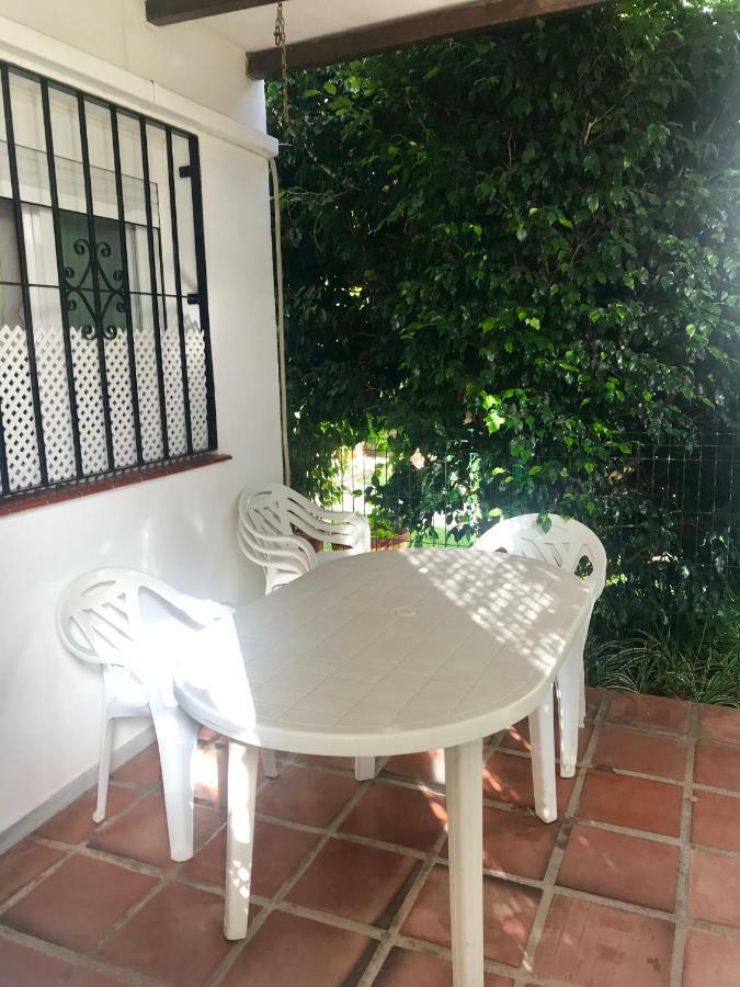 Apartamento Holidays On The Beach Торремолинос Экстерьер фото